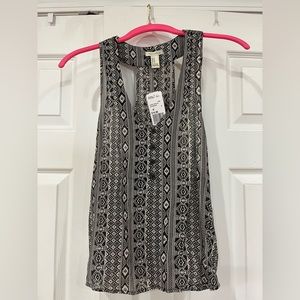 Forever 21 Los Angeles racerback tank top, black & cream.